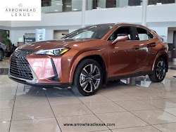 2025 Lexus UX 300h Premium
