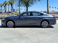 2025 Lexus ES 300h Luxury