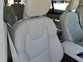 2020 Volvo XC90 T6 Momentum