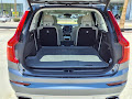 2020 Volvo XC90 T6 Momentum
