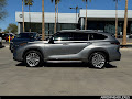 2025 Toyota Highlander Hybrid Limited 25th Edition