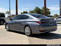 2019 Lexus ES 300h Luxury